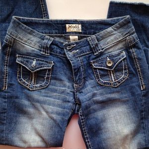 Straight leg dark faded light blue Mudd Jeans